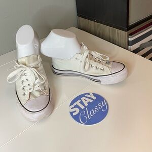Epic Step/Canvas Fashion Sneaks/Size 6